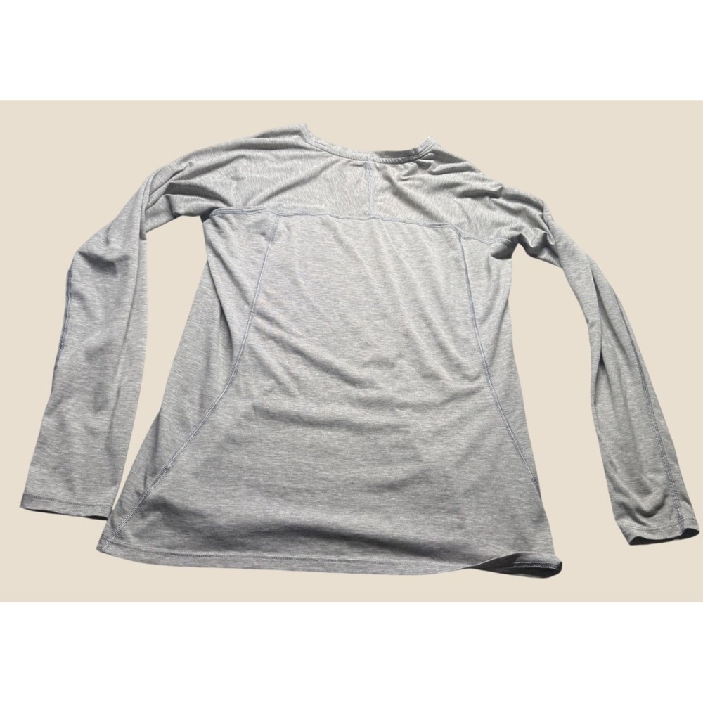 Brooks Women's Run Happy Gray Long Sleeve V-Neck Running Shirt‎ Size Small